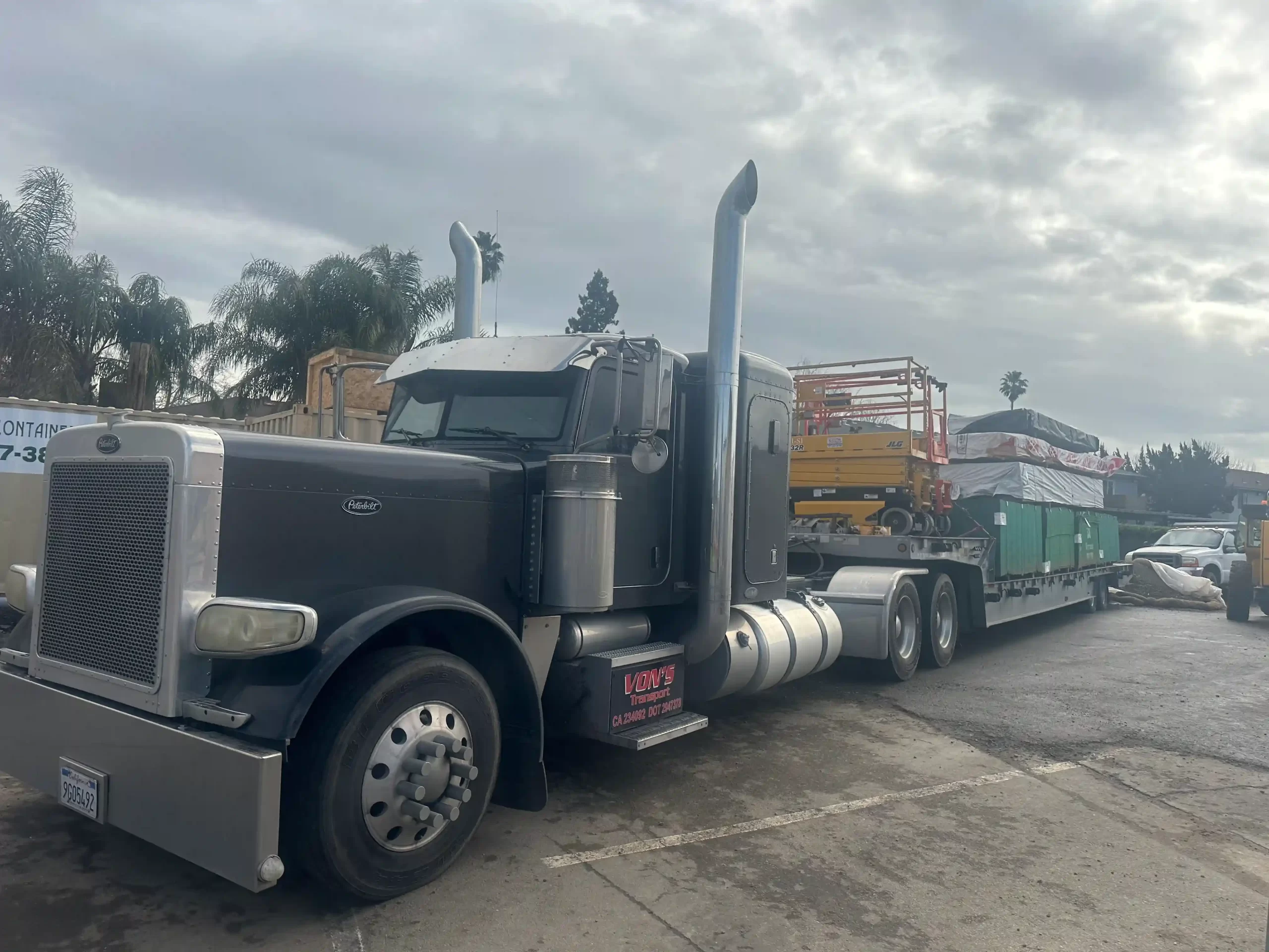 Heavy Equipment Hauling and Transport Services | Sacramento County, CA | Vons Transport