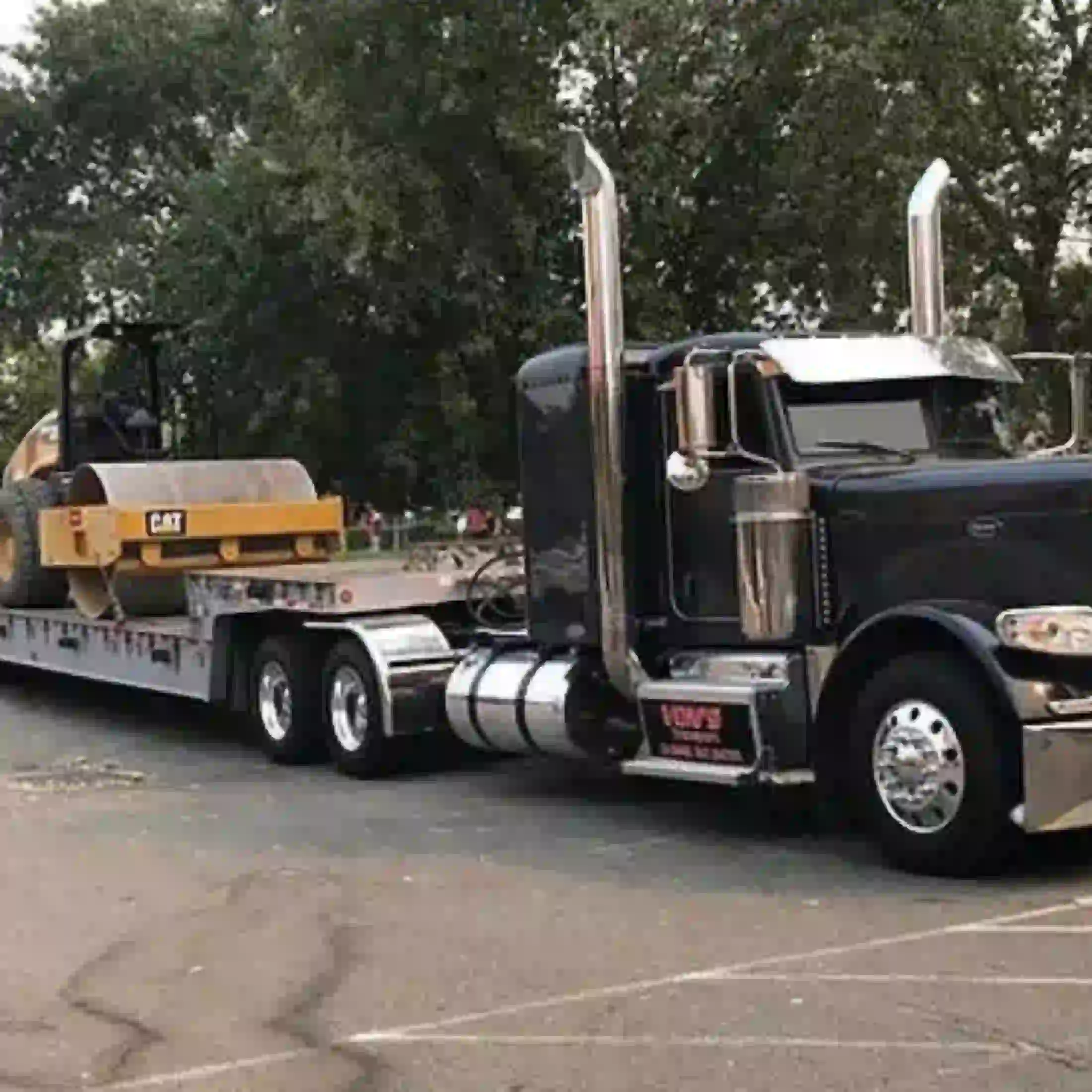 Heavy Equipment Hauling and Transport Services | Sacramento County, CA | Vons Transport