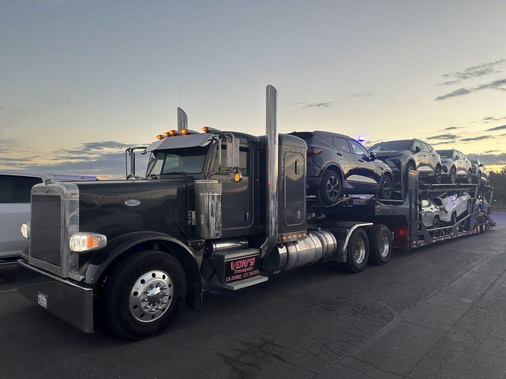 Heavy Equipment Hauling and Transport Services | Sacramento County, CA | Vons Transport