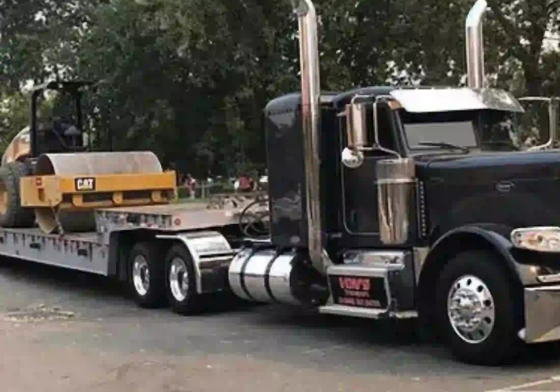 Heavy Equipment Hauling and Transport Services | Sacramento County, CA | Vons Transport